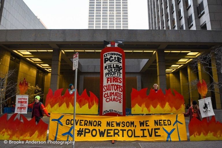 Frontline Communities Gather at PG&E Headquarters to Take Back Their Power